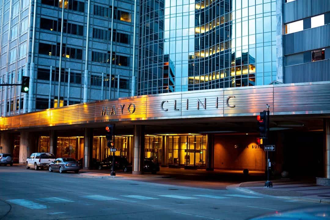 Best Medical Schools in the USA in 2025 and Scholarships