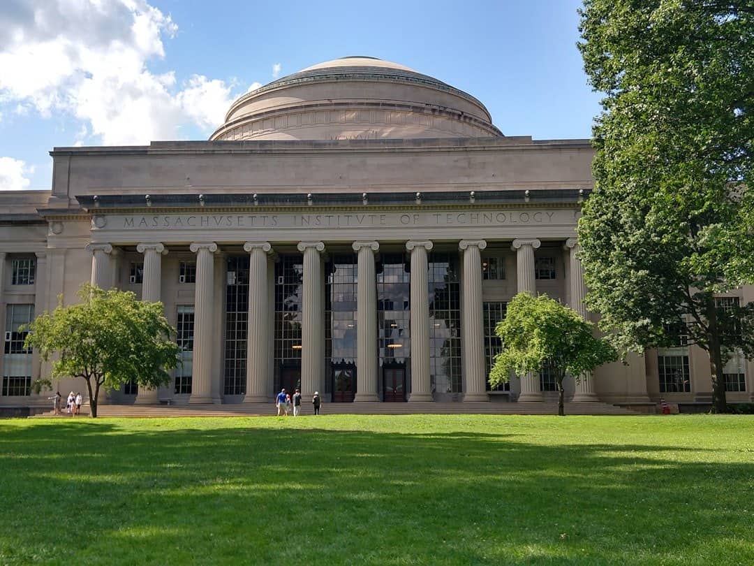 Top 15 Best Engineering Schools and Scholarships 2025